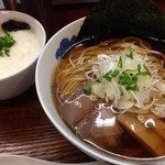 支那そばランチ(黒スープ＋とろろ岩のりごはん)