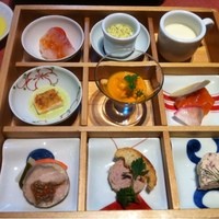 シェ フルール 横濱 - ランチメニュー