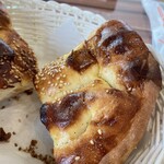 KERVAN TURKISH KITCHEN - パン