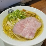 Menya Washiwa - 定番の塩ラーメン。