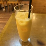 パンジャビ バル - マンゴ・ラッシー