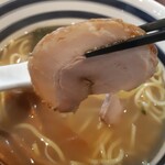 Takechan Ni Boshi Ramen - ホロホロのチャーシュー　もう少し厚いといいな