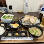 黒豚の館 - 