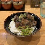 横浜ラーメン 北村家 - 豚ハラミ丼(まかない丼)