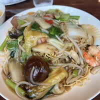 過門香 KITTE丸の内店 - 海鮮入り五目あんかけ固焼きそば 過門香 KITTE丸の内店 - 海鮮入り五目あんかけ固焼きそば