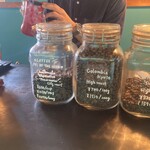 FOG coffee - 沢山の珈琲豆たち