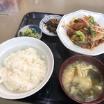 Ni Ke Yaki - ご飯とお味噌汁もおいしいんだよ