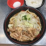 麺創研 紅 - みそがっつりセット白飯大(温玉付き)