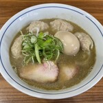 中華そば 西川 - ワンタン中華そば（1600円）+味玉（150円）