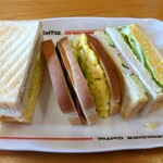 コメダ珈琲店 - 料理写真:ミックストースト