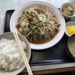 武本食堂 - 料理写真:肉入り野菜炒め定食