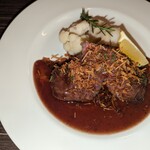 Restaurant　Flounder - 牛ロースのオニオン風味ソテー