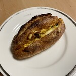 Pane Ho Maretta - 【ツナ×オリーブのエッググラタンドッグ ¥420