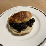 Pane Ho Maretta - ラムレーズン×ブラックカリーフロマージュのパニーニ ¥320