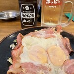 中央酒場 - ベーコンエッグ（500円）