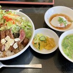 まねき猫食堂 - ビフテキ丼