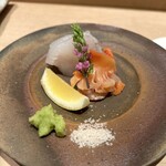 鮨 近藤 - 平目、赤貝。