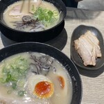 Oosakajou Tonkotsu Ramen Hidezamurai - 