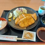 241678413 - ジャンボチキンカツ定食