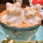 Ken's珈琲店 - カプチーノ温泉につかる猫！