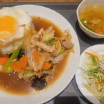 本格タイ料理バル プアン - 