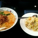 富貴楼 - ラーメンチャーハンランチ800円
