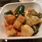 焼肉・韓国料理 牛べえ - キムチ盛り合わせ@¥1480