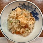 和sai 市林 - 鮭とイクラの土鍋ごはん