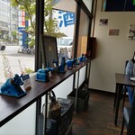 ラ ココット - 店内窓際