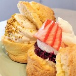 CHAKU - ■いちごウユクリームスコーン﻿ ■ウユクリームスコーン