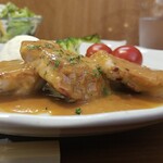 キッチン ブルー グローブ - 横から、アーモンドミルクと蜂蜜の味噌ソースはタップリ！