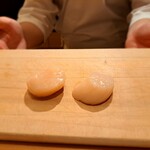 Sushi Ginza Onodera Otouto - 大ぶりな帆立貝