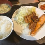 Izakaya Hikari - 唐揚げと鮭