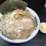 手打ち中華そば酒田 河原町店 - 醤油中華そば並身入り+のり+ニンニク