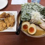 Shimbu Sakiya - 炙り特製らーめん 味噌 ¥1,120
                        GF鶏唐揚 3個 ¥400