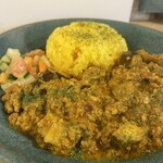 Curry Lounge Hafu & Hafu - 
