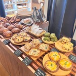 CAFE LA RUCHE - どれも美味しそうで迷う