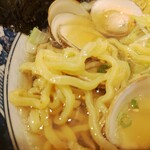 Wafuu Raamen Yondaime Hinodeya - 麺アップ