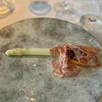 241704762 - ホワイトアスパラガス