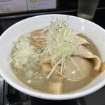 Niboshi Chuuka Soba Nojiji Aru - 限定の手羽白湯ver煮卵玉ねぎトッピング