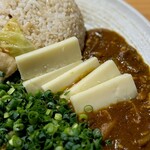 吉田カレー  - チェダーチーズ