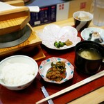 Kamamototambei - 定食セット: 釜炊きご飯が美味しい