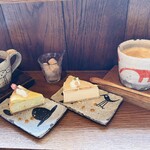 カフェ ケシパルーフ - この日頼んだ2人のチーズケーキ＆ドリンク