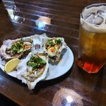 Ruuntai - 生牡蠣と梅酒ソーダ割り