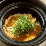 和sai 市林 - 鮭とイクラの土鍋ごはん