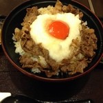 めん処 つるつる亭 - 肉とろろ丼