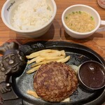 ブロンコ ビリー  - 料理写真:ビリーハンバーグランチ　1,012円