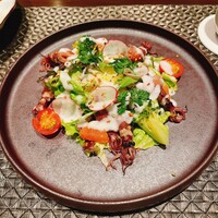 ステーキ　ロン - コースのサラダ