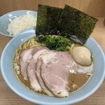 Musashiya - チャーシュー麺（中盛り）＋ライス