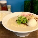 むかん 初台 -  鯛塩ラーメン 静岡県産・味玉TP